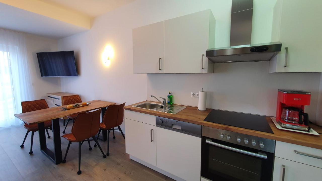 Ferienwohnungen "Godewind", Appartements Mit Balkon Oder Terrasse 치노비츠 외부 사진