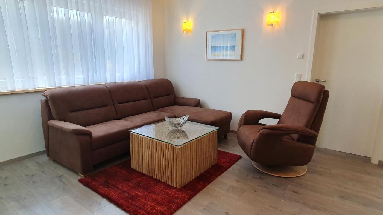 Ferienwohnungen "Godewind", Appartements Mit Balkon Oder Terrasse 치노비츠 외부 사진