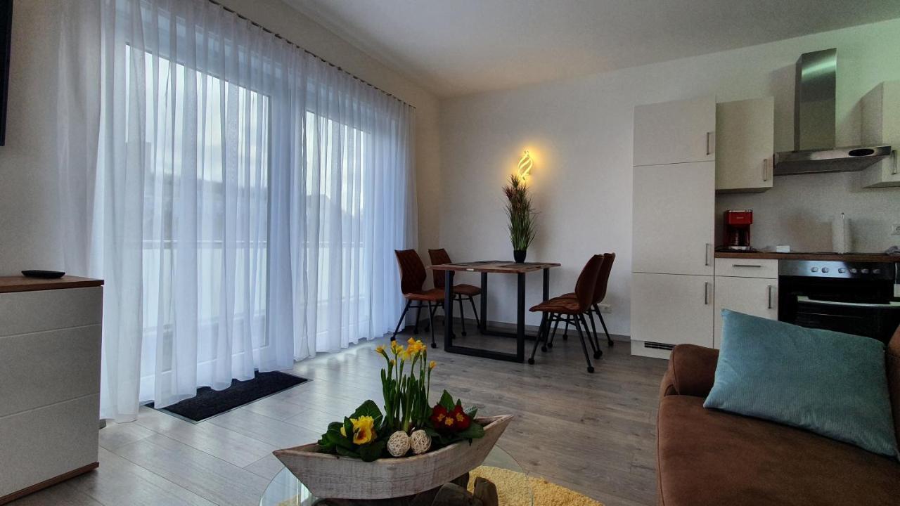 Ferienwohnungen "Godewind", Appartements Mit Balkon Oder Terrasse 치노비츠 외부 사진