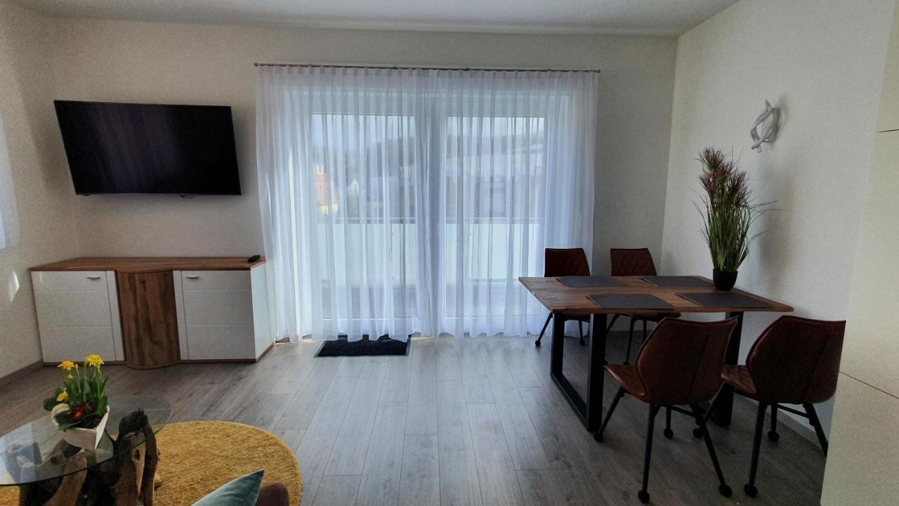 Ferienwohnungen "Godewind", Appartements Mit Balkon Oder Terrasse 치노비츠 외부 사진
