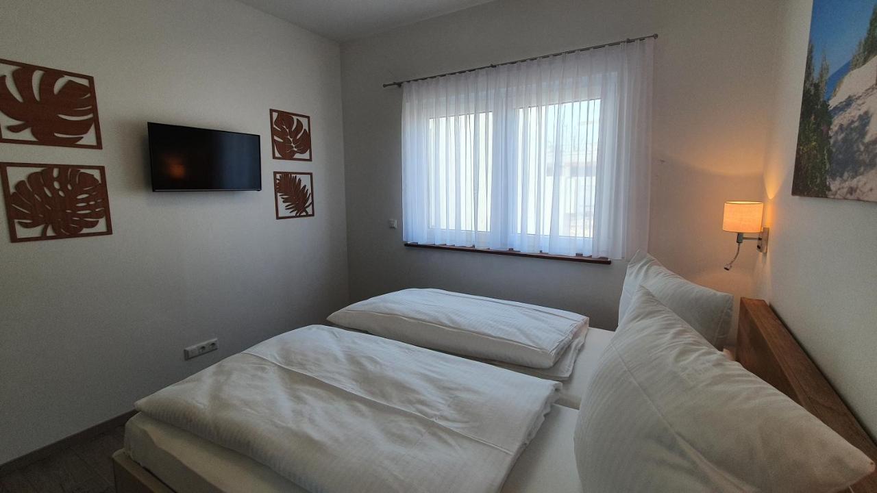 Ferienwohnungen "Godewind", Appartements Mit Balkon Oder Terrasse 치노비츠 외부 사진
