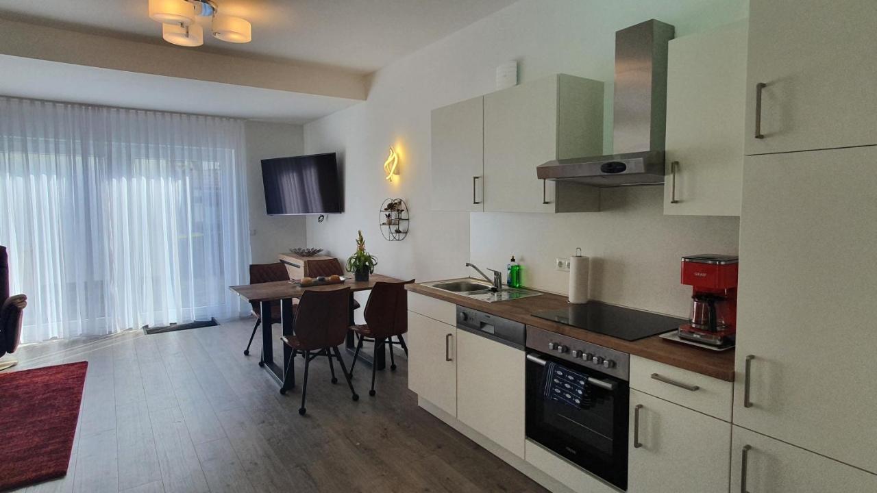 Ferienwohnungen "Godewind", Appartements Mit Balkon Oder Terrasse 치노비츠 외부 사진