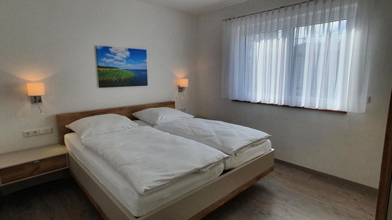 Ferienwohnungen "Godewind", Appartements Mit Balkon Oder Terrasse 치노비츠 외부 사진