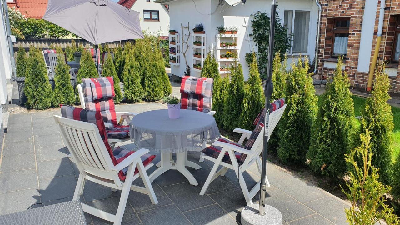 Ferienwohnungen "Godewind", Appartements Mit Balkon Oder Terrasse 치노비츠 외부 사진