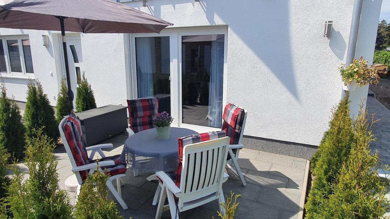 Ferienwohnungen "Godewind", Appartements Mit Balkon Oder Terrasse 치노비츠 외부 사진