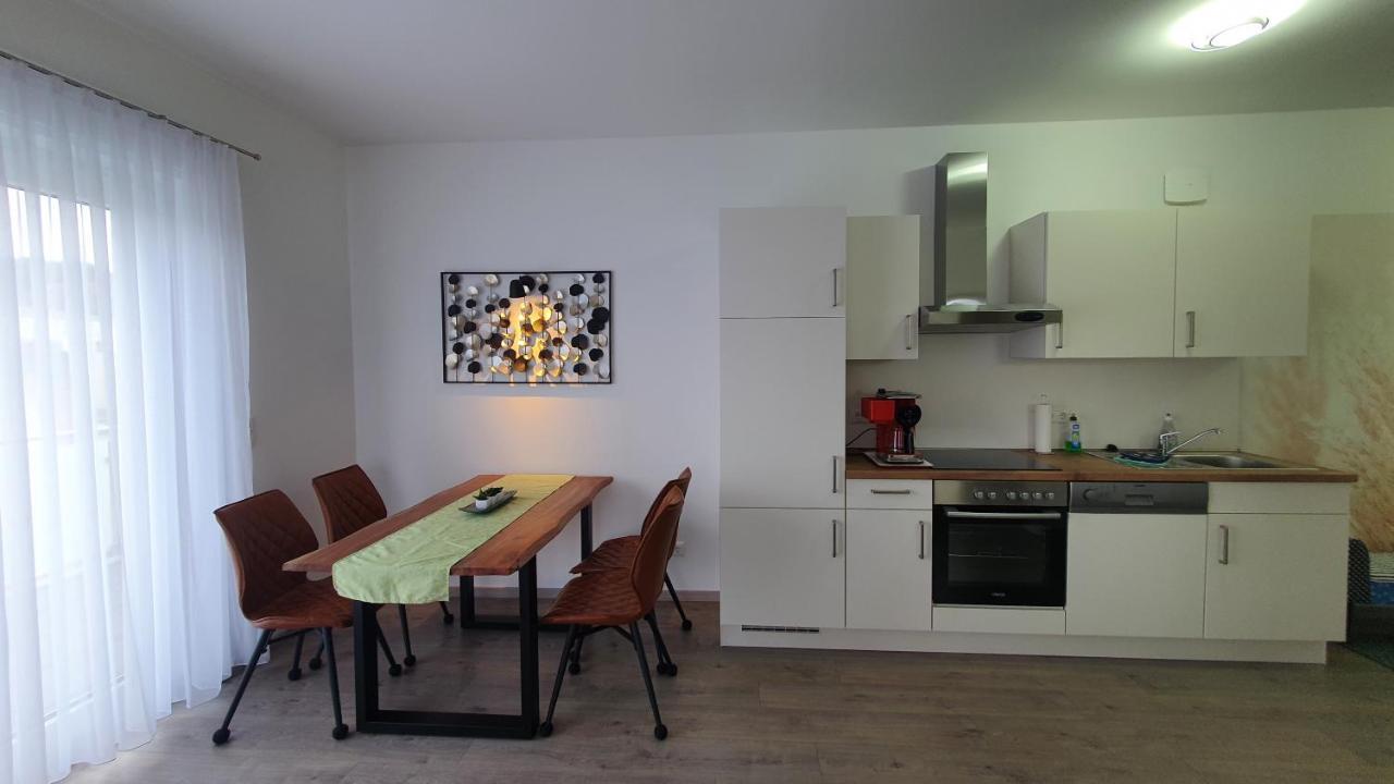 Ferienwohnungen "Godewind", Appartements Mit Balkon Oder Terrasse 치노비츠 외부 사진